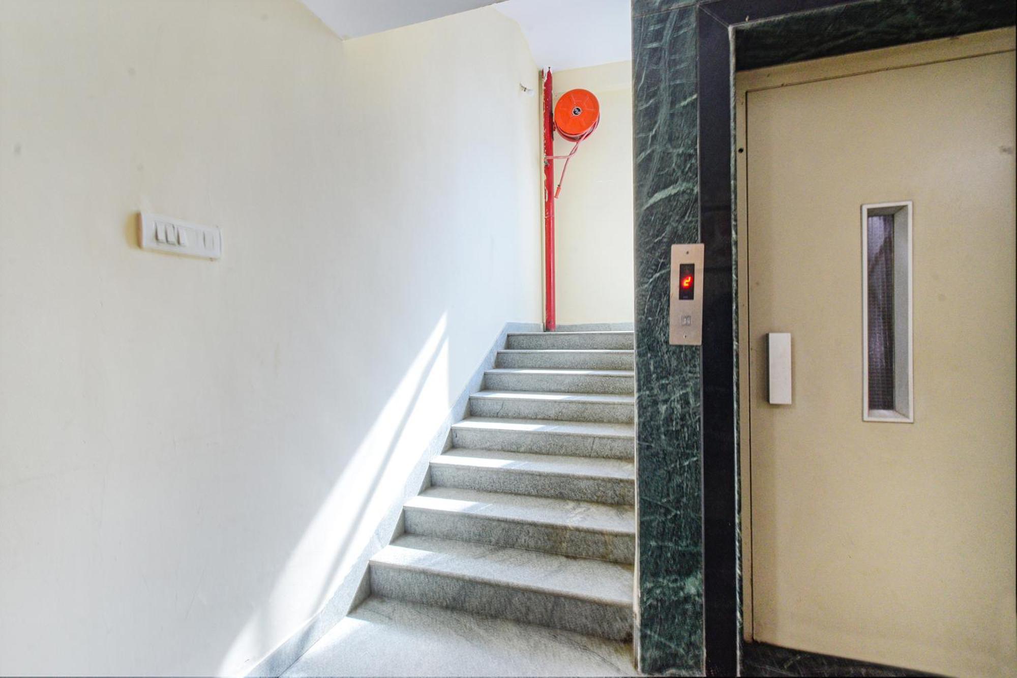 Fabhotel N Residency, Hitech City - 350M From Yashoda Hospital, Hitech City Hyderabad Exterior photo