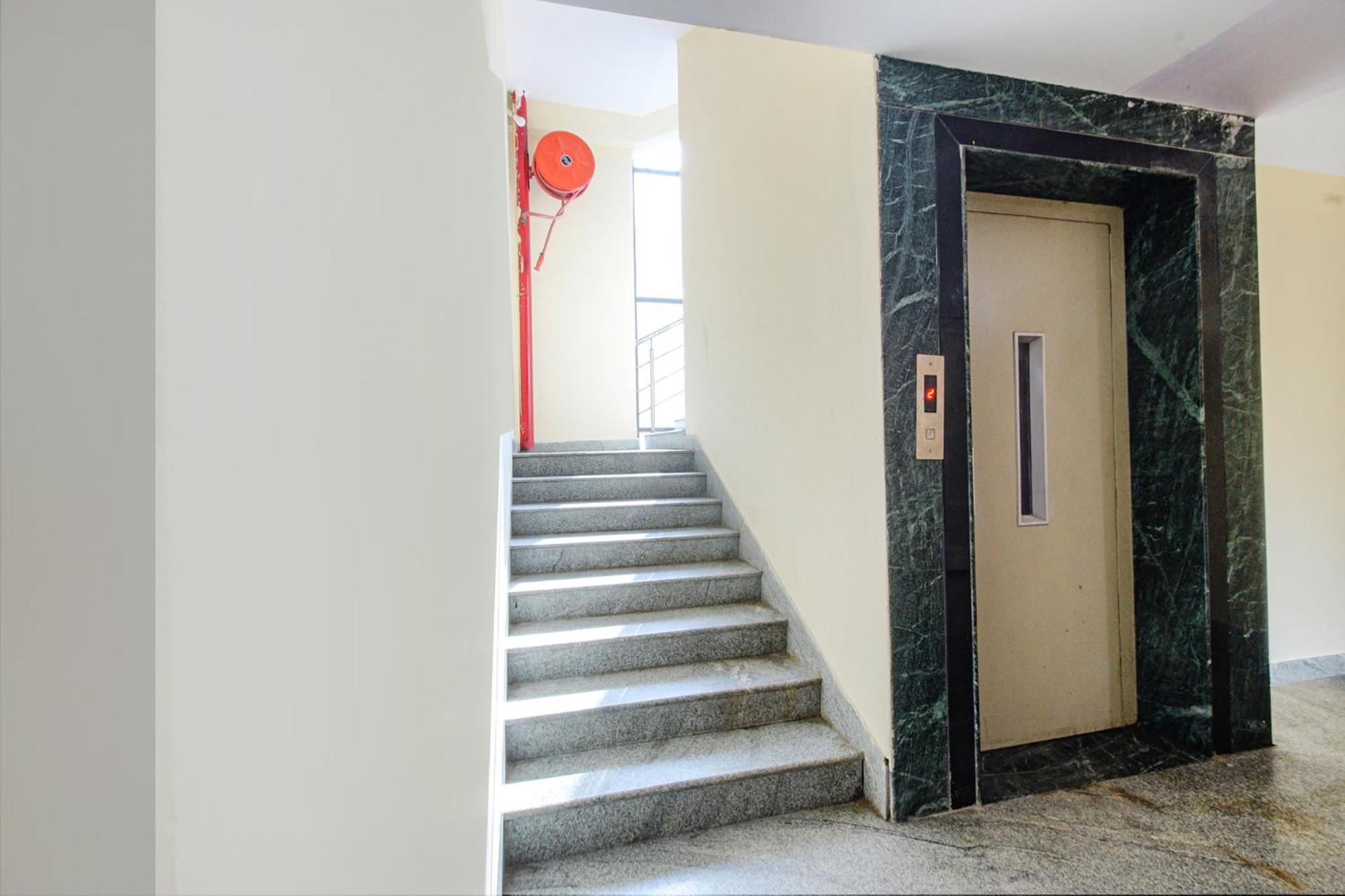 Fabhotel N Residency, Hitech City - 350M From Yashoda Hospital, Hitech City Hyderabad Exterior photo